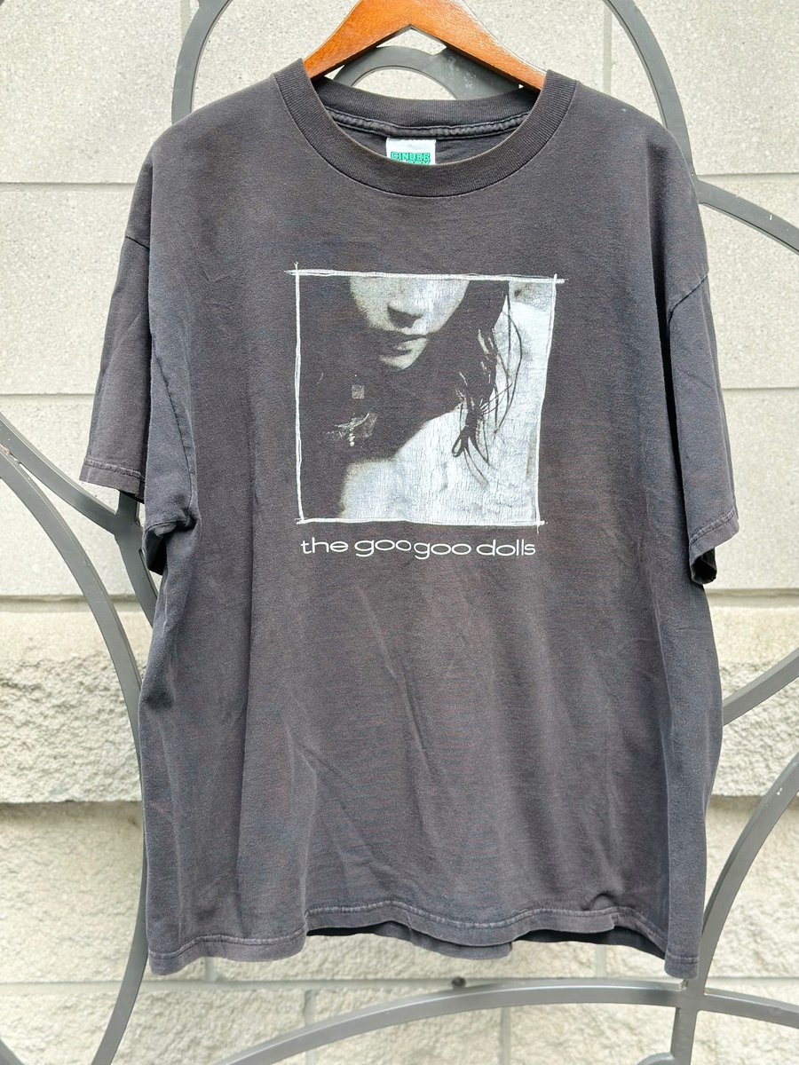 Image of 2002 VINTAGE “THE GOO GOO DOLLS- GUTTER FLOWER TOUR” CONCERT TEE, SIZE: XL