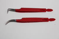 Image 2 of VIRGENCITA TWEEZERS COLLECTION 