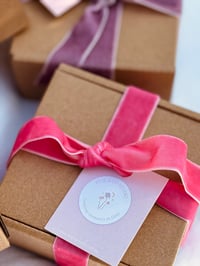 Image 2 of Gift Wrapping 