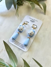 Image 3 of Blossom Blue