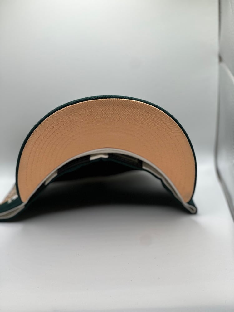 Atlanta Braves 7 1/2 Image 2