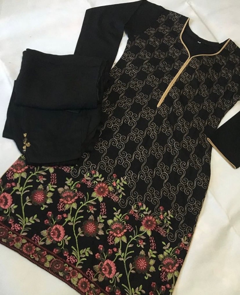 Black embroidery lawn suit 