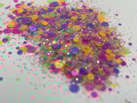 Image 2 of Piñata  glitter mix