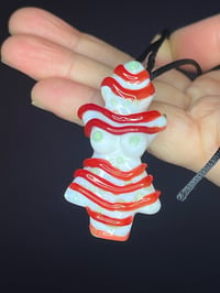 Image 1 of Snack Cake Pendy