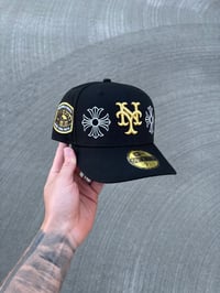 Image 1 of GOLD CHROME BLACK NEW YORK METS CUSTOM FITTED CAP