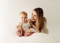 Image 3 of LITTLE SITTER SESSION