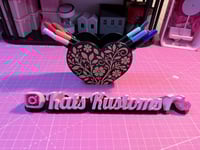 Image 1 of Elegant Beauty Desk (Pen Holder)