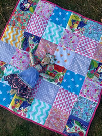 Image 1 of Flowers and Unicorns Patchwork Mat