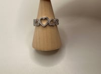 Heart diamanté ring 