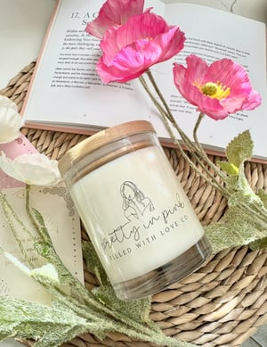 Image of SIGNATURE CANDLE