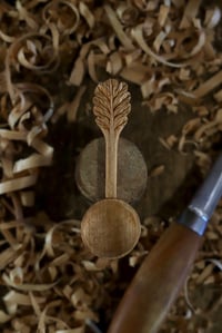 Image 4 of Oak Leaf Handle Coffee Scoop~
