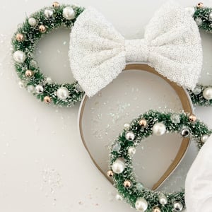 Image of Wreath Ears with Neutral Bow