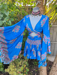 Image 3 of Stevie Co ord set -greek blue