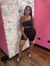 Image 3 of black solid one shoulder 2pc