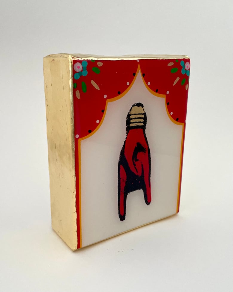 Image of Mano Cornuto Red/White