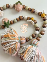 Image 2 of RTS OAK Buzz & Blooms Garland #3