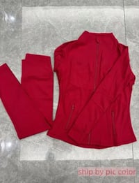 Lululemon set red