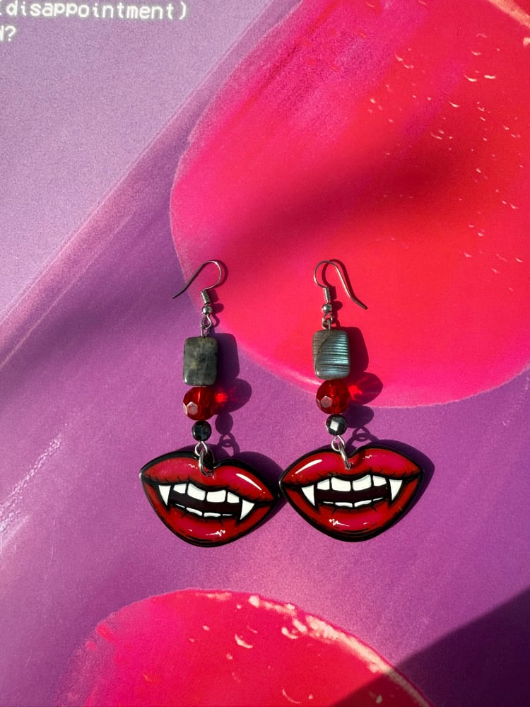 Image of Red lip fang earrings 💋✨🖤