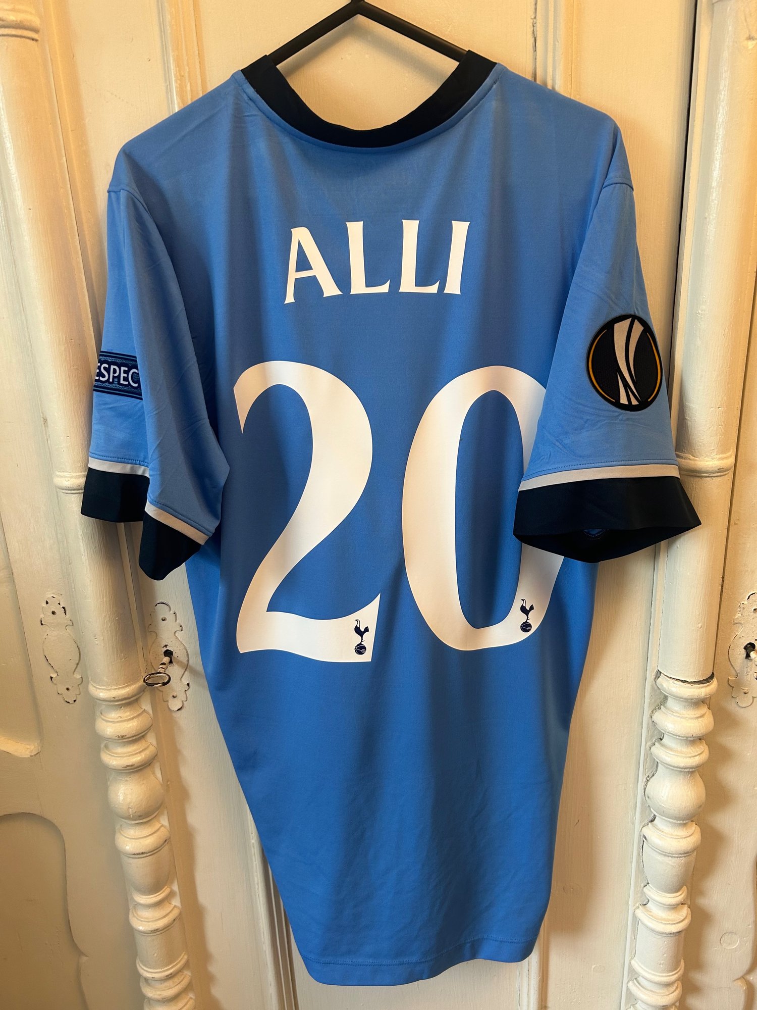 Image of Tottenham Hotspur “ALLI 20” 2015/16 Away Shirt + UEL patches, M