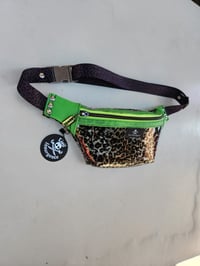 Image 2 of Clear leopard print vinyl fanny pack: Green