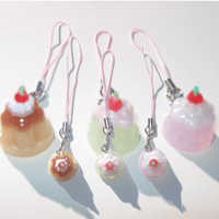 Image 2 of pudding keychain/charm