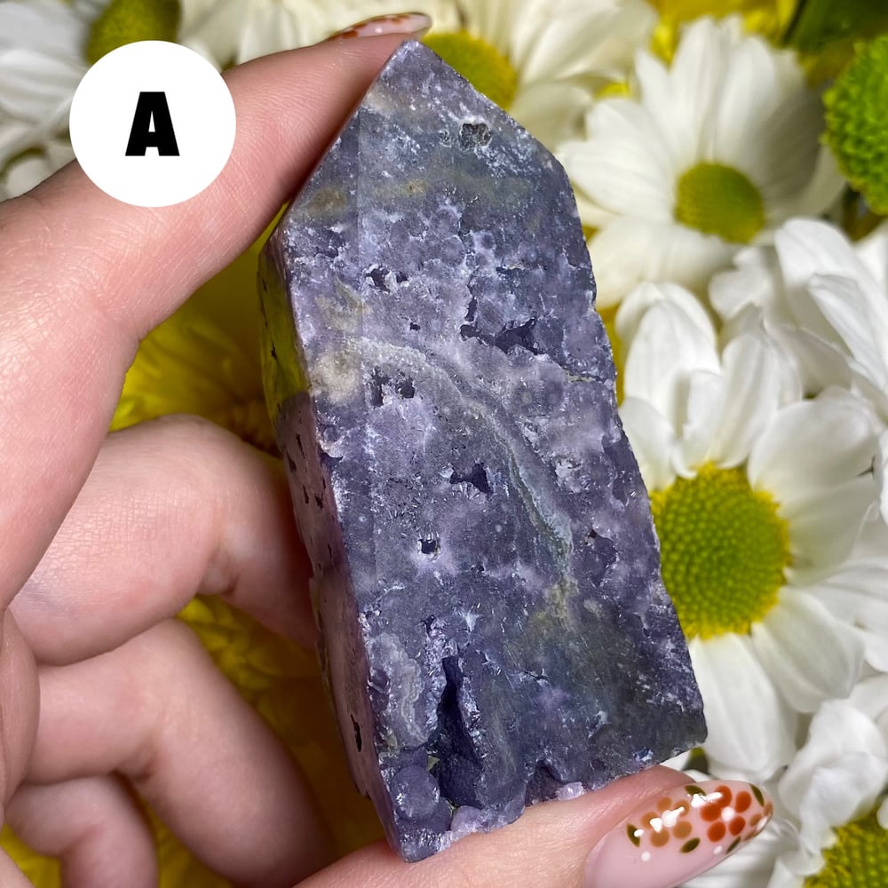 Image of Grape Agate Tower