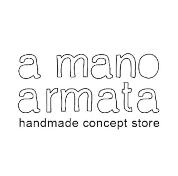 A mano armata Handmade Concept Store Home
