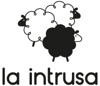 LA INTRUSA 