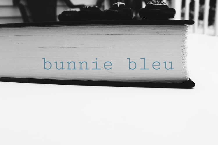 bunnie bleu