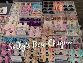 Miss Sally's Bow Chique