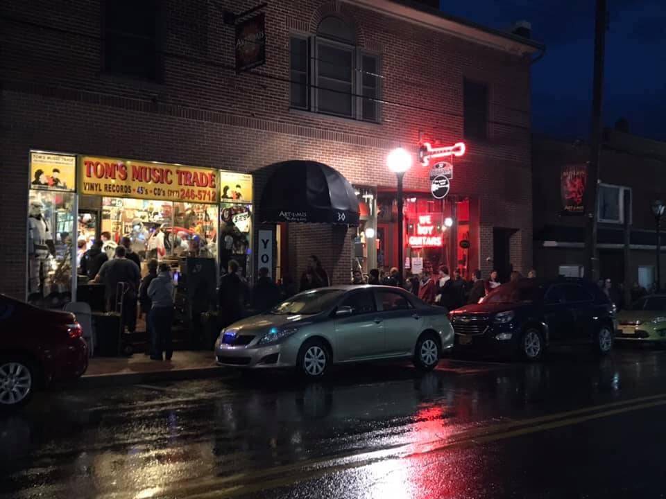 Home Toms Music Trade