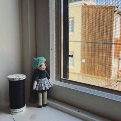 Tiny Handmade Dolls Home